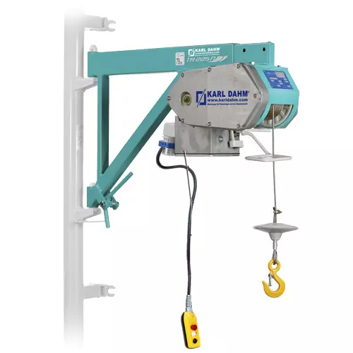 Compact construction hoist