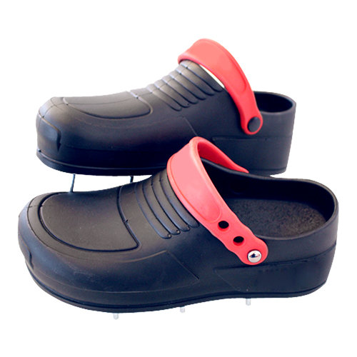 Chaussures à clous de taille 39-43 avec clous interchangeables | no. 12080